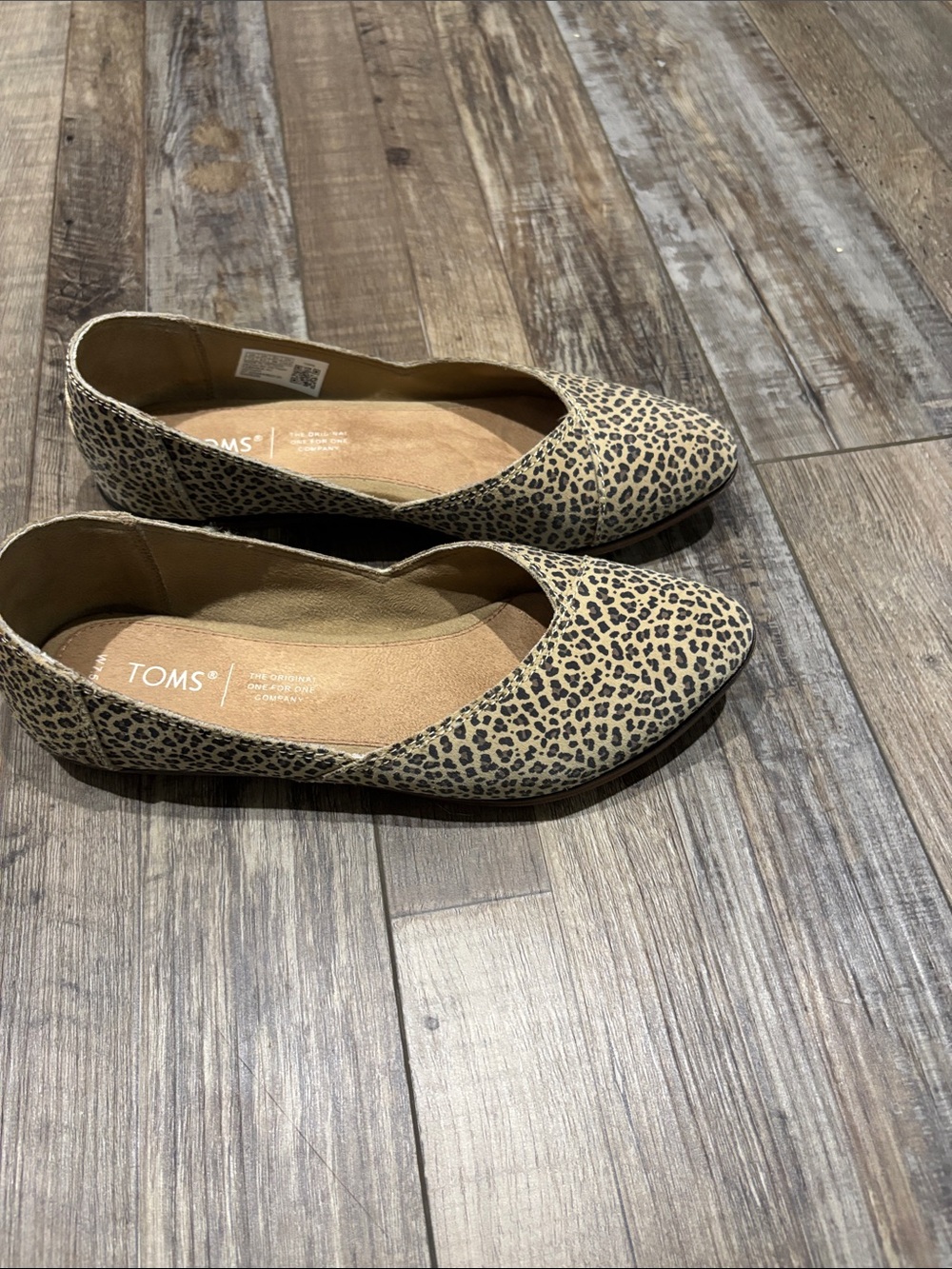 TOMS Leopard Print Pointed Ballet Flats - Tan & Black